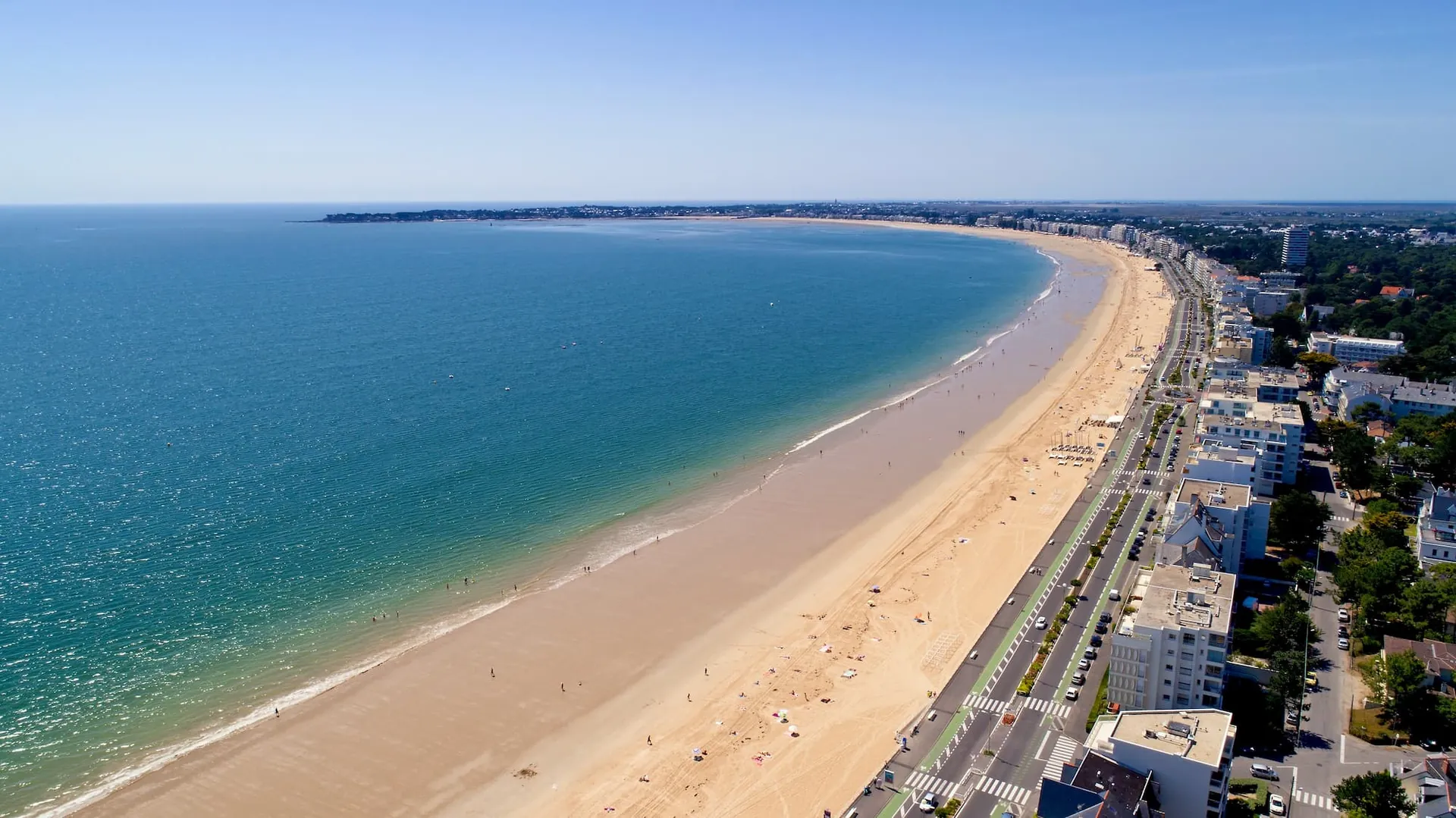 La plage de La Baule vue du ciel
